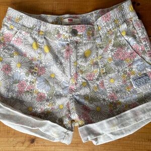 Levi’s Girls Floral Shorts